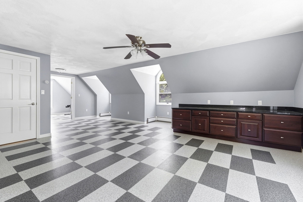3 Russell Road Lynnfield, MA 01940 - Photo 31 of 40