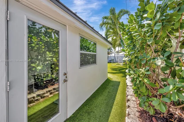 a view of a workspace with furniture