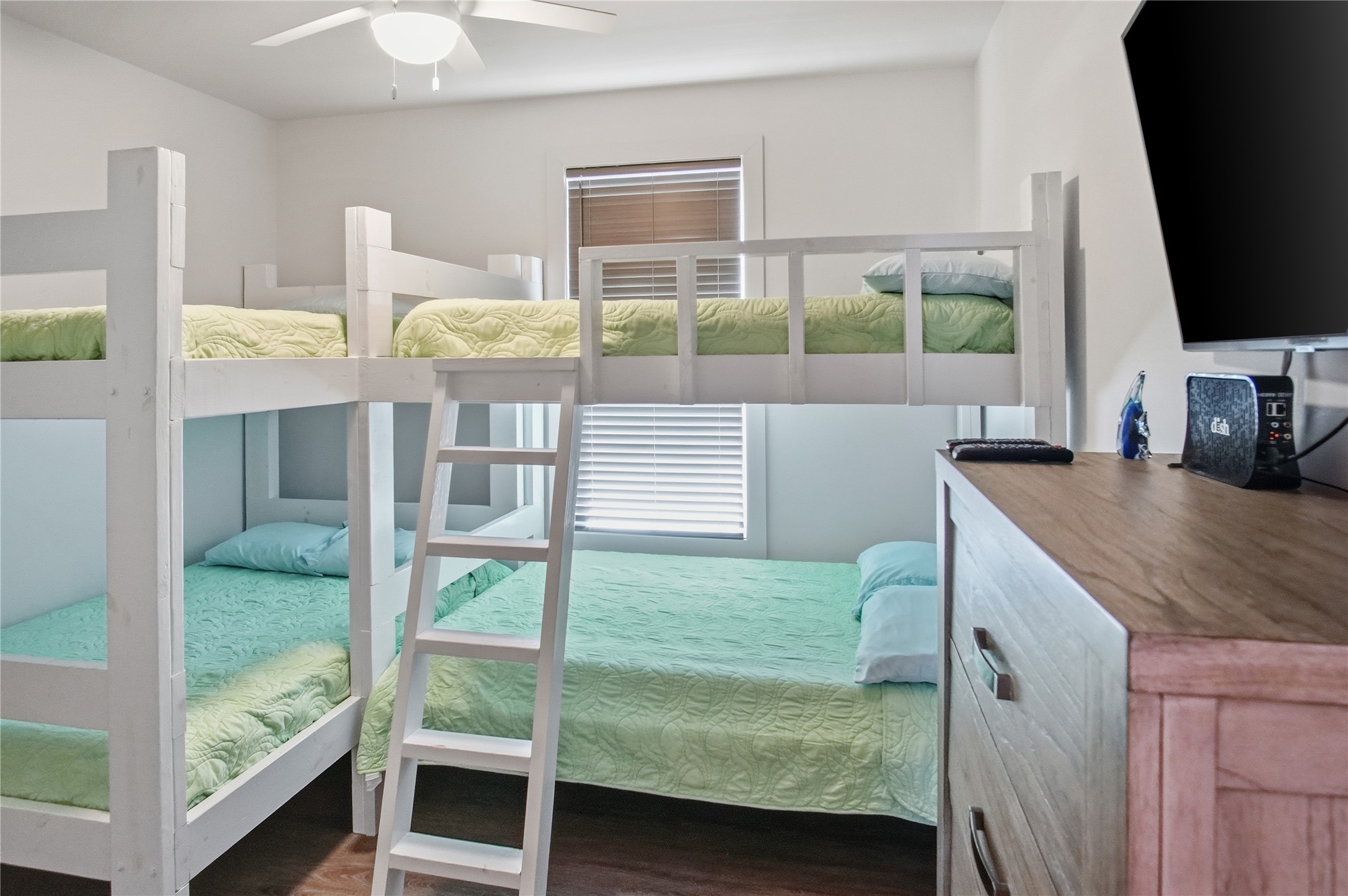 2570 Whitecap Crystal Beach, TX 77650 - Photo 16 of 38