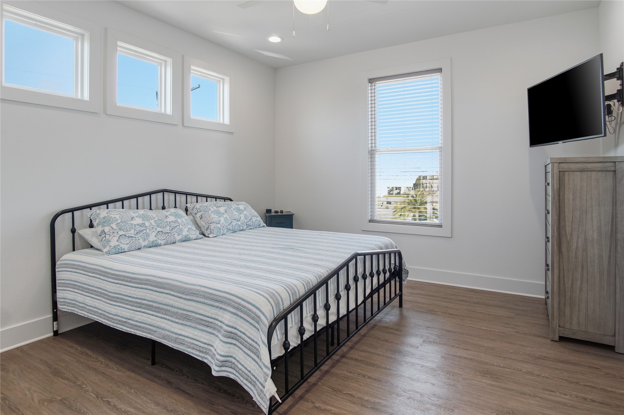 2570 Whitecap Crystal Beach, TX 77650 - Photo 21 of 38