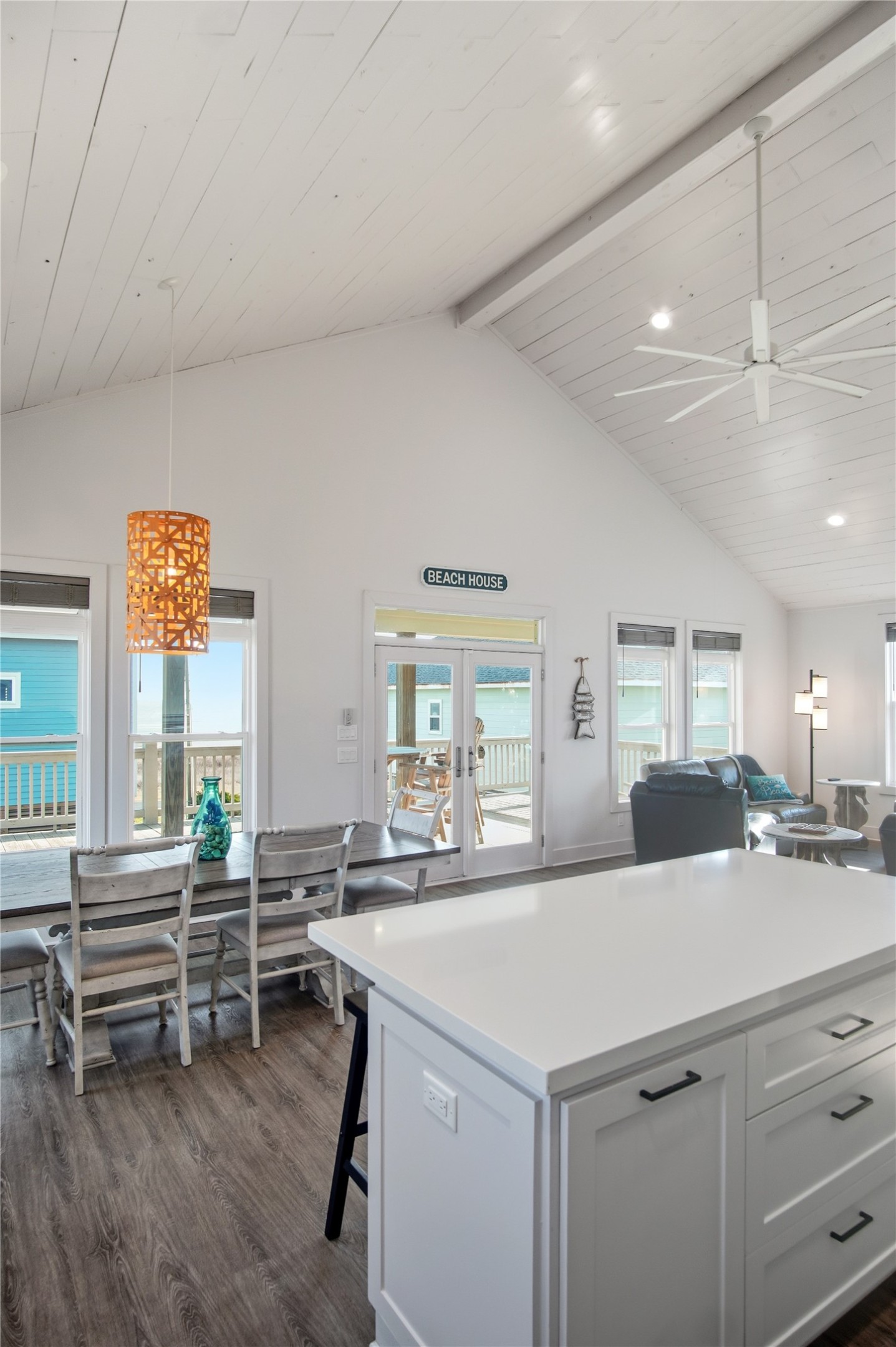 2570 Whitecap Crystal Beach, TX 77650 - Photo 9 of 38