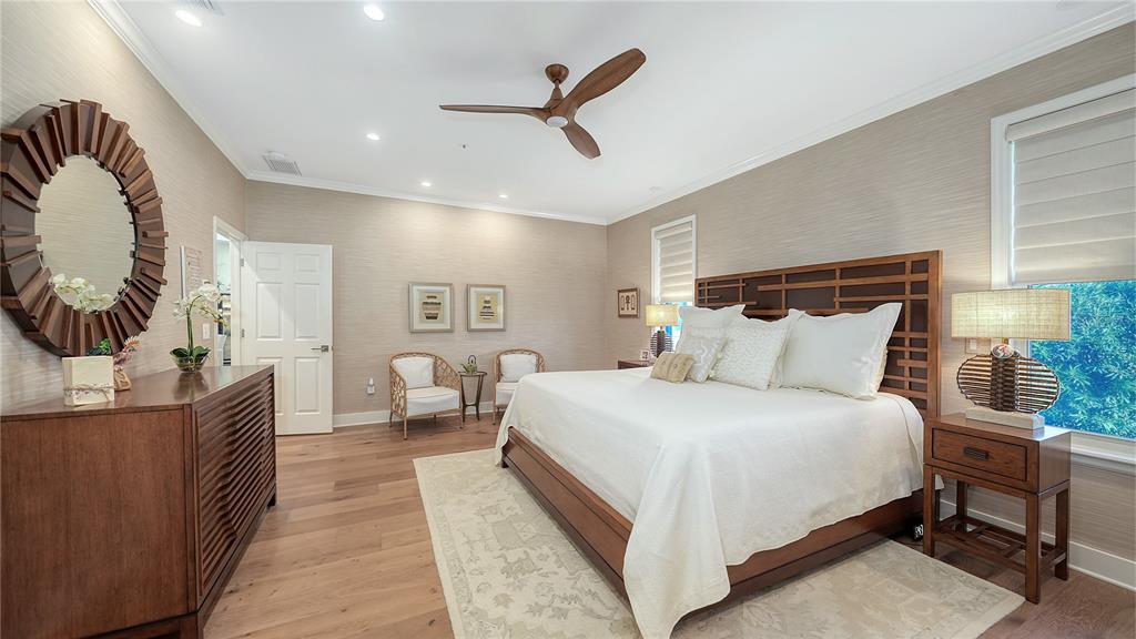 3530 Mistletoe Lane Longboat Key, FL 34228 - Photo 23 of 45