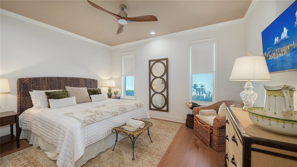 3530 Mistletoe Lane Longboat Key, FL 34228 - Photo 27 of 45