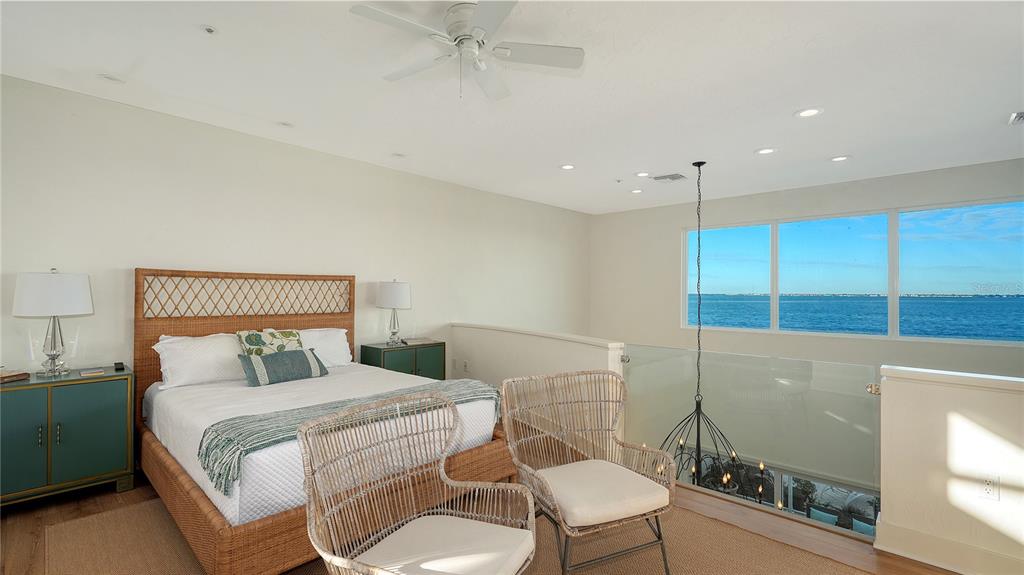 3530 Mistletoe Lane Longboat Key, FL 34228 - Photo 30 of 45