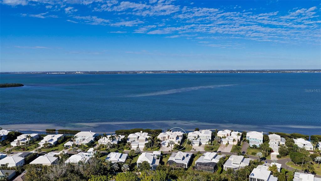 3530 Mistletoe Lane Longboat Key, FL 34228 - Photo 37 of 45