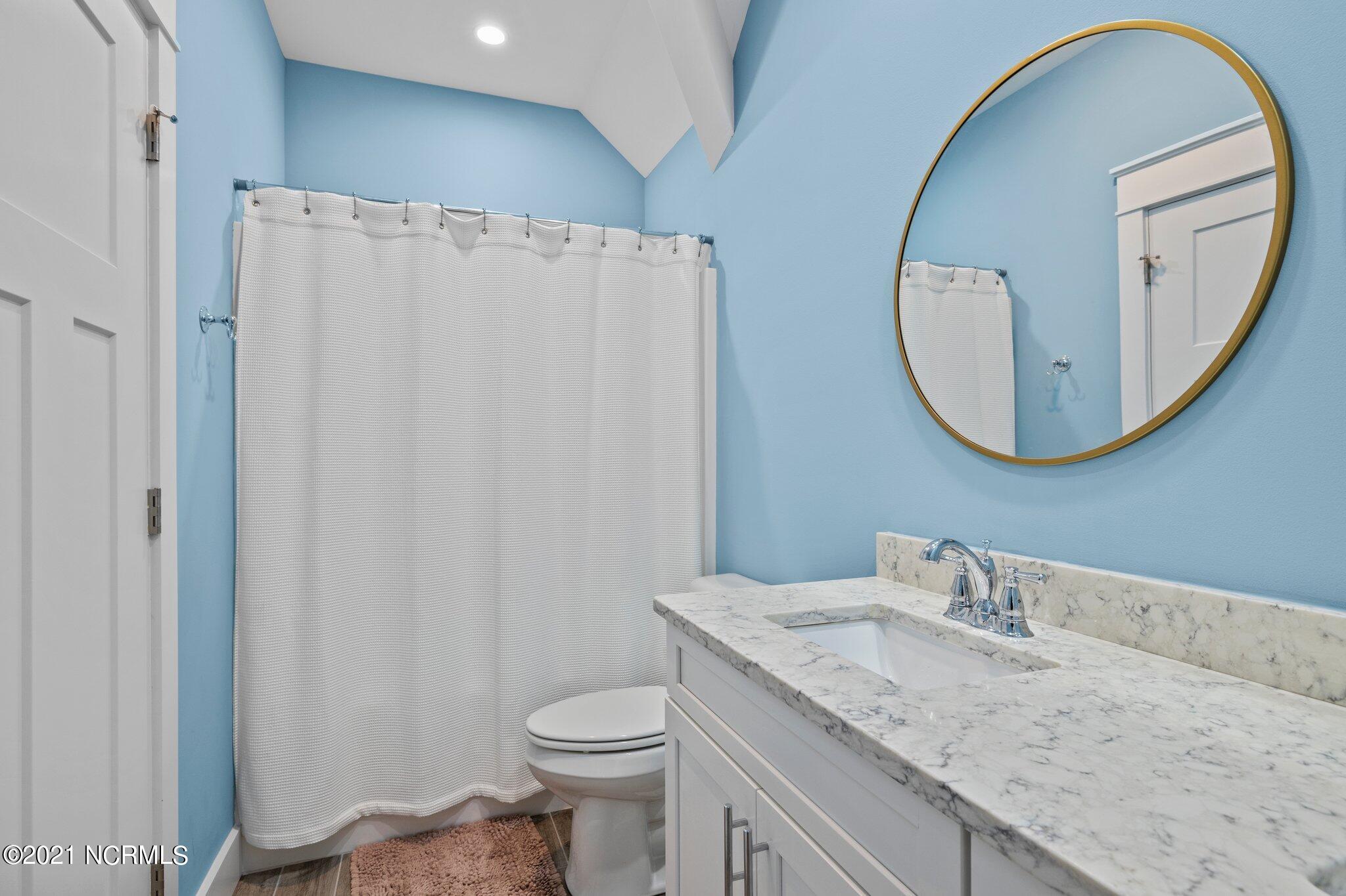 1810 Olde Farm Road Morehead City, NC 28557 - Photo 23 of 59 Bathroom 3