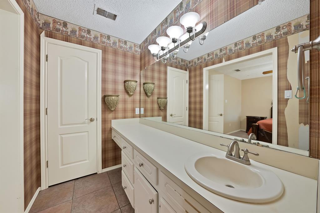 220 Rs County Road 3430 Emory, TX 75440 - Photo 13 of 28