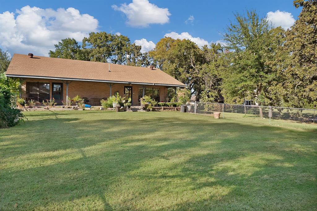 220 Rs County Road 3430 Emory, TX 75440 - Photo 19 of 28