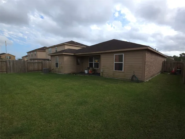 $235,000 | 416 Turquoise Trade Drive, La Marque, TX 77568