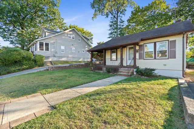 $3,450 | 15 Vine Street, Nutley, NJ 07110