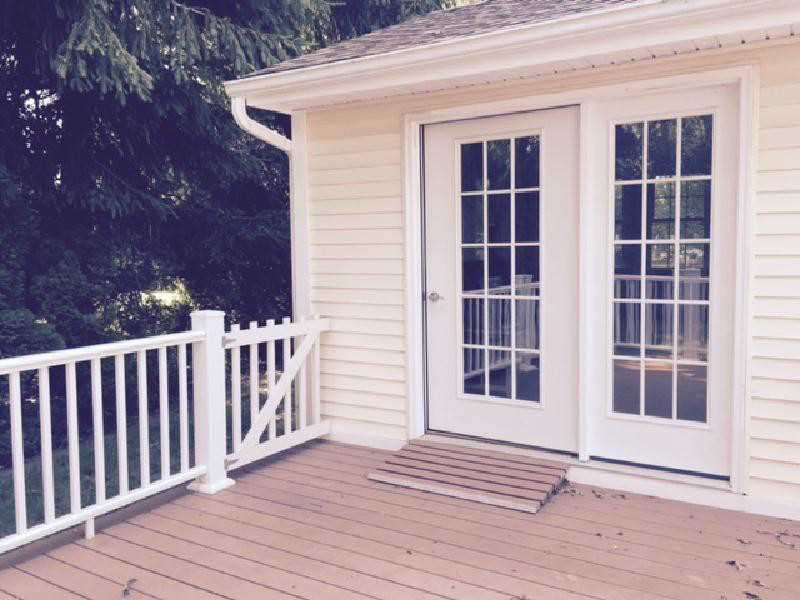 22 North View Road Narragansett, RI 02882 - Photo 3 of 17 Patio/Deck.