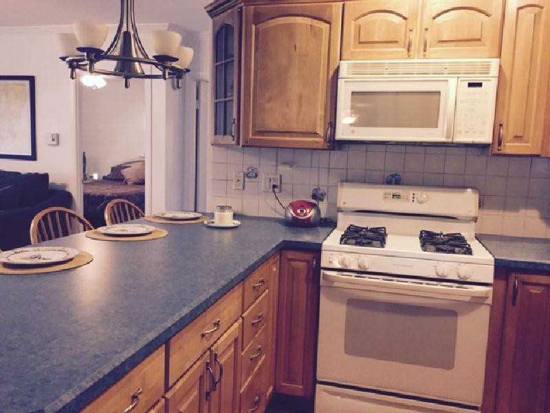 22 North View Road Narragansett, RI 02882 - Photo 8 of 17 Kitchen.