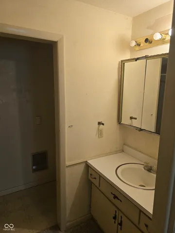 $235,000 | 6990 North Hickory Lane, Springport, IN 47386