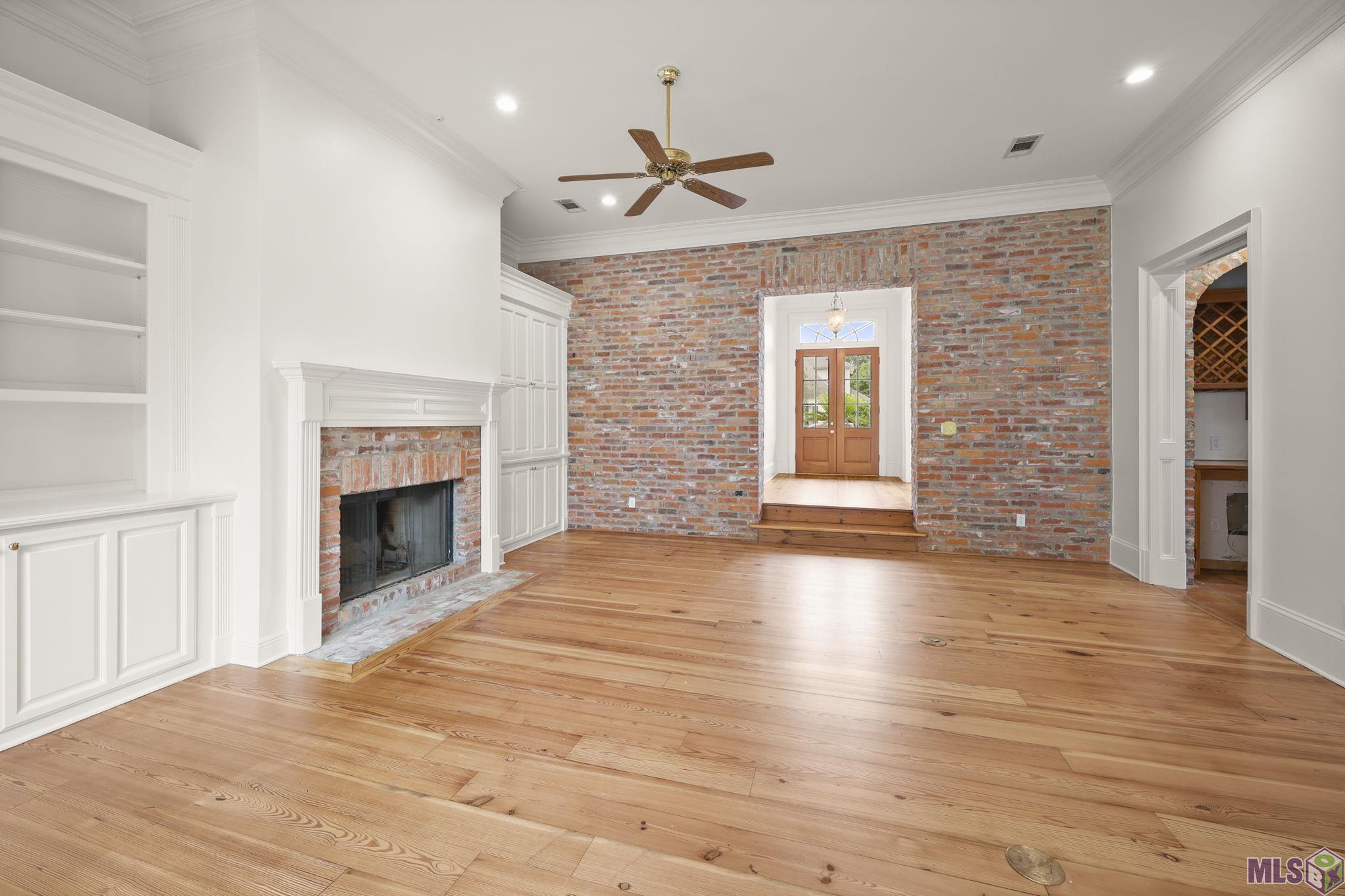 5515 North Pointer Court Baton Rouge, LA 70808 - Photo 4 of 47 Beautiful Living Room