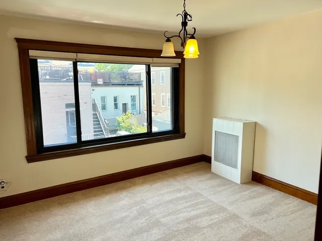 a view of livingroom with furniture
