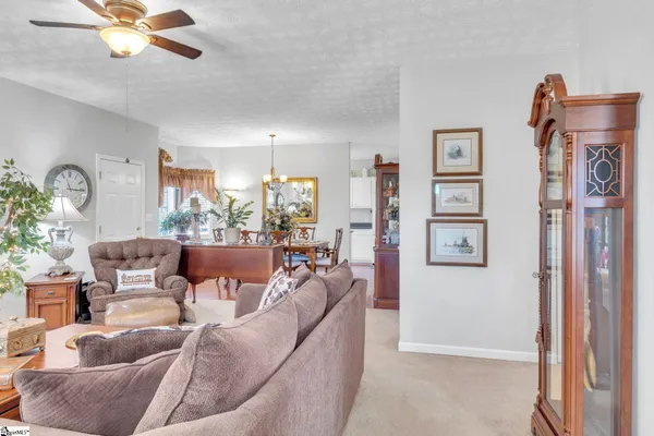 $220,900 | 208 River Oaks Circle, Piedmont, SC 29673