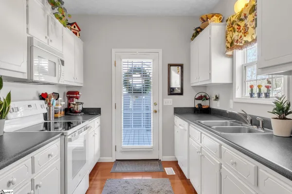 $220,900 | 208 River Oaks Circle, Piedmont, SC 29673