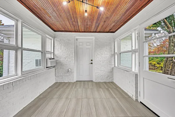 $419,777 | 3573 Windsor Road, Roanoke, VA 24018