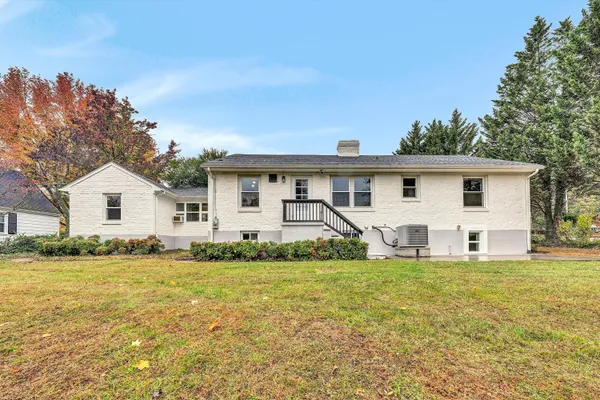 $419,777 | 3573 Windsor Road, Roanoke, VA 24018