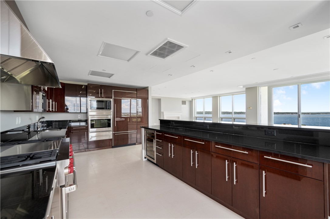 1 Tower Drive, Unit 905 Portsmouth, RI 02871 - Photo 6 of 34