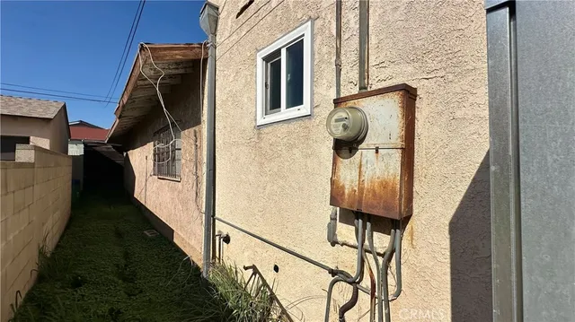 $675,000 | 407 South Vancouver Avenue, Los Angeles, CA 90022