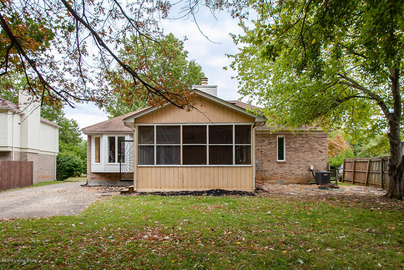 7025 Chippenham Road Louisville, KY 40222 - Photo 38 of 39 7025 Chippenham Rd-38