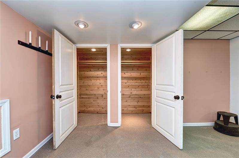 5642 Darlington Road Pittsburgh, PA 15217 - Photo 22 of 25