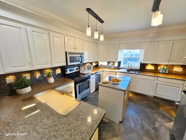 $675,000 | 1272 Lee Boulevard Northwest, Orangeburg, SC 29118