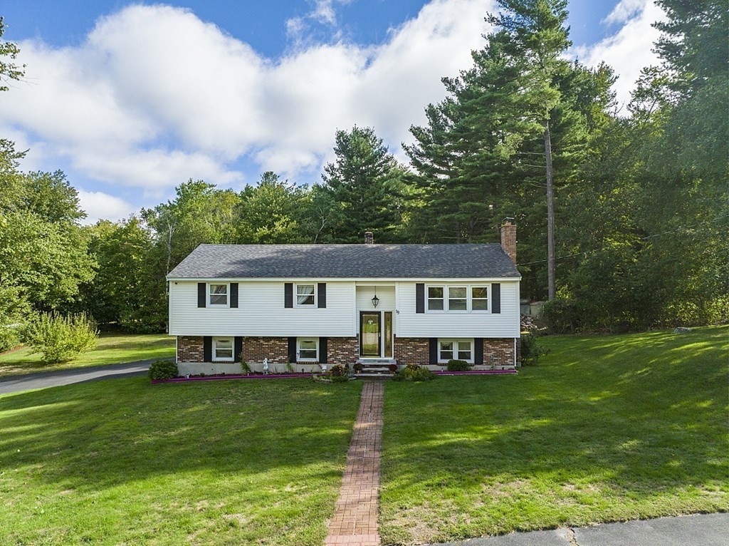 19 Bernard Road Dracut, MA 01826 - Photo 1 of 39