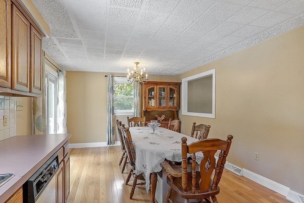 19 Bernard Road Dracut, MA 01826 - Photo 23 of 39