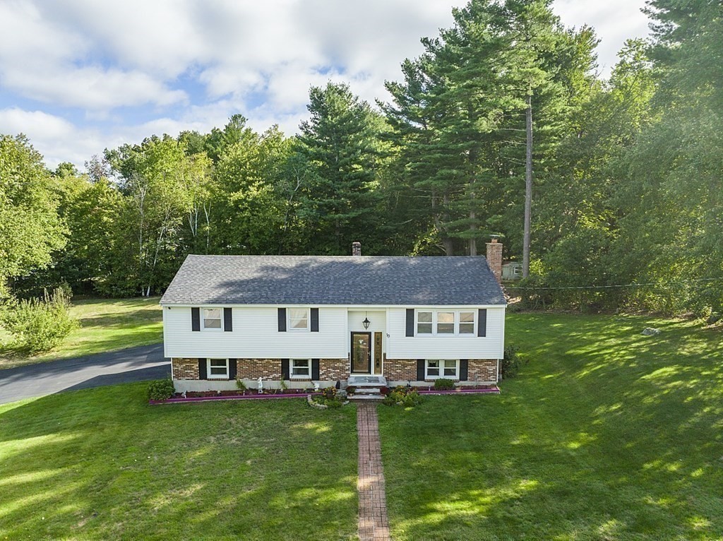 19 Bernard Road Dracut, MA 01826 - Photo 34 of 39