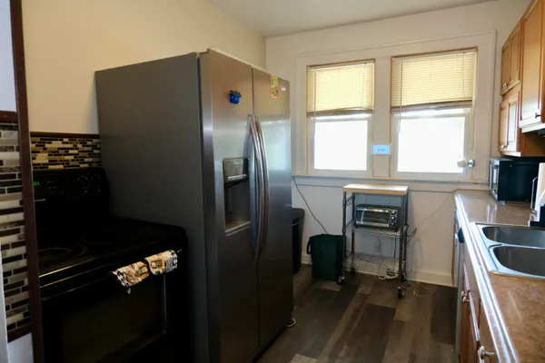 $155,250 | 13742 Hobart Avenue, Warren, MI 48089