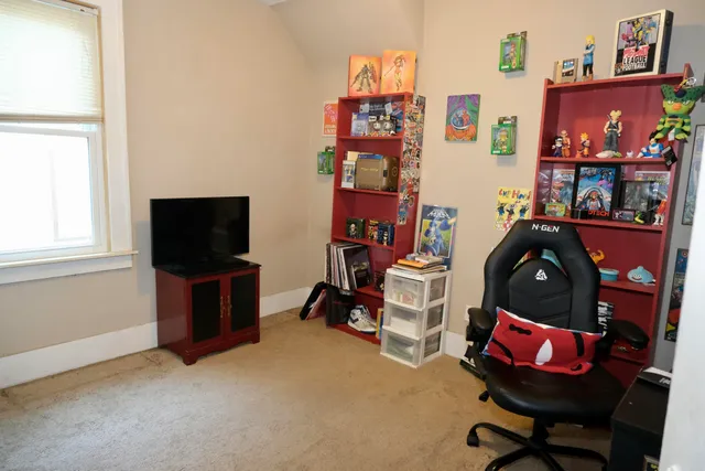 $159,000 | 13742 Hobart Avenue, Warren, MI 48089