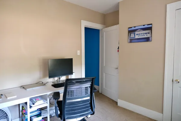 $155,250 | 13742 Hobart Avenue, Warren, MI 48089