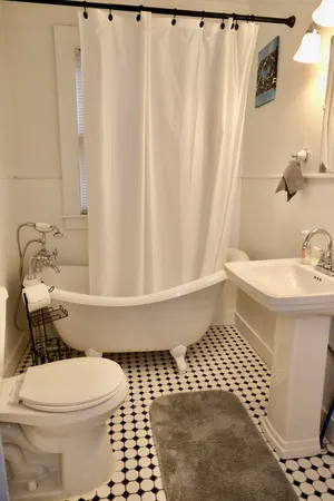 $155,250 | 13742 Hobart Avenue, Warren, MI 48089