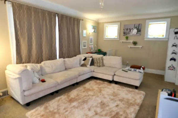 $155,250 | 13742 Hobart Avenue, Warren, MI 48089