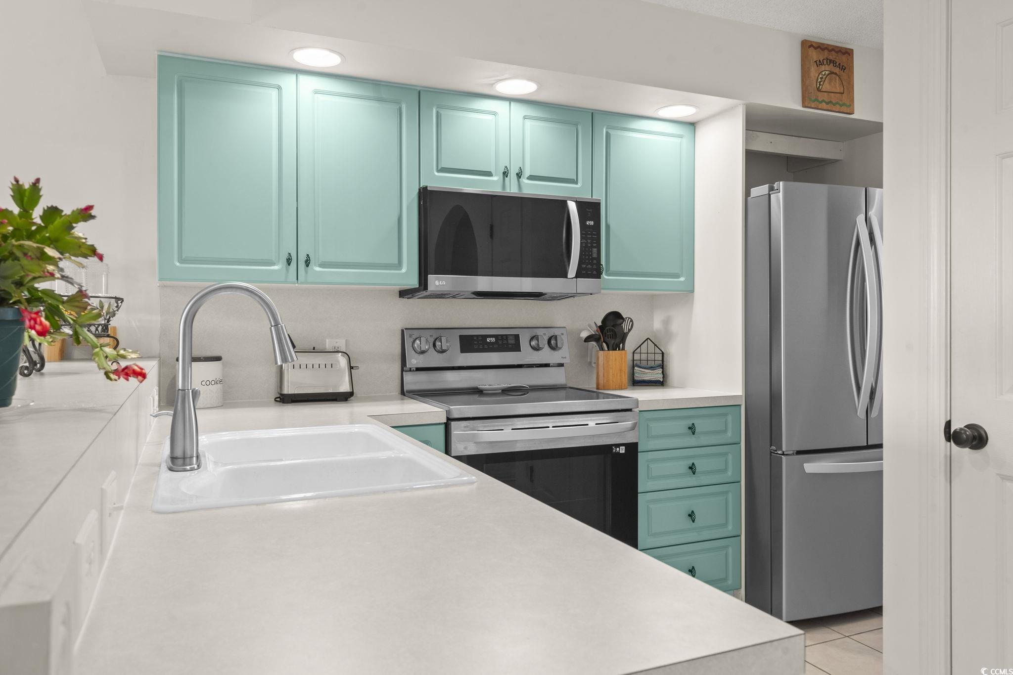 4405 Eastport Boulevard, Unit D8 Little River, SC 29566 - Photo 10 of 40