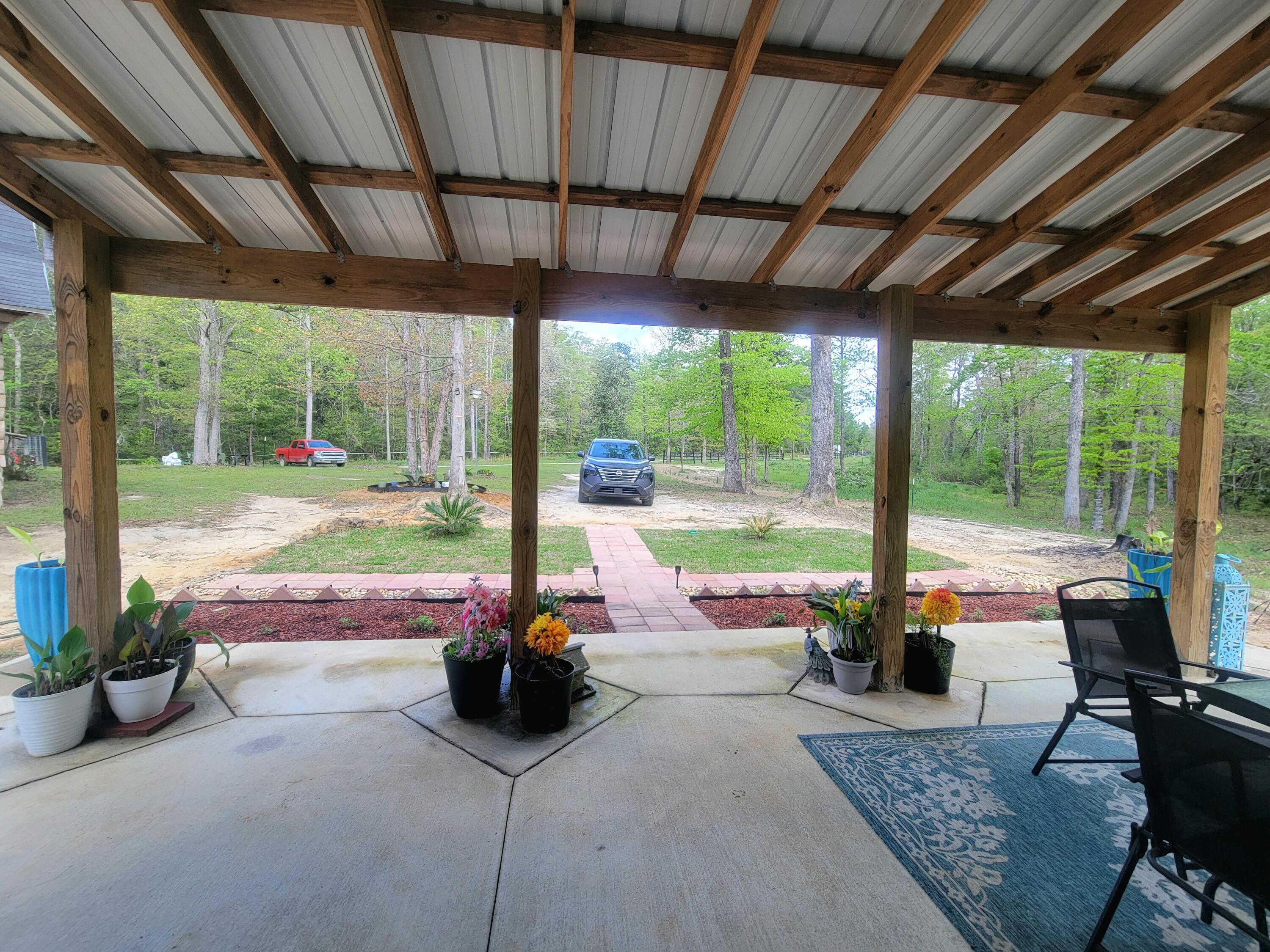 1508 Crooked Creek Road Ponce de Leon, FL 32455 - Photo 32 of 64 Large front porch