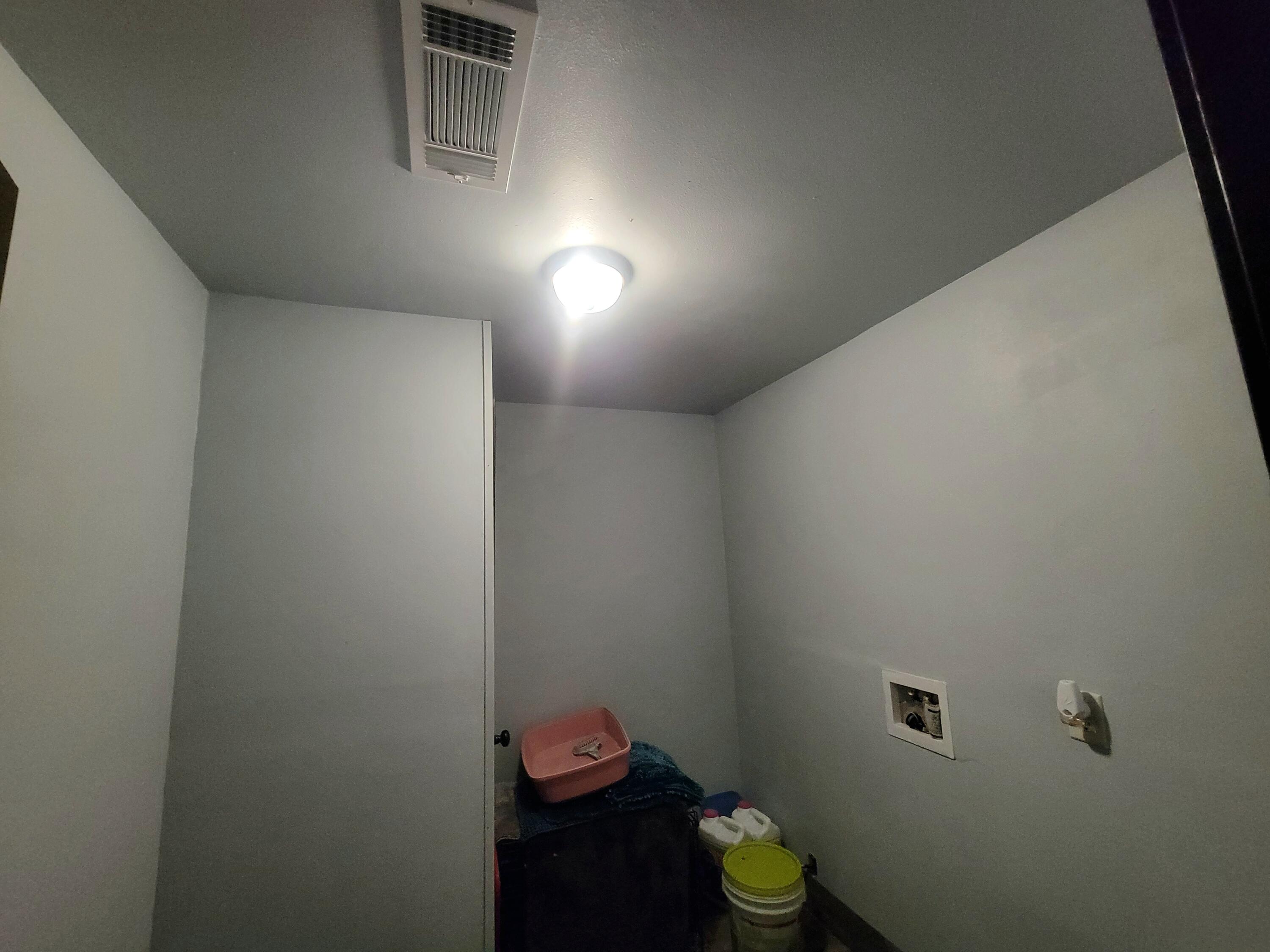 1508 Crooked Creek Road Ponce de Leon, FL 32455 - Photo 32 of 62 Laundry room