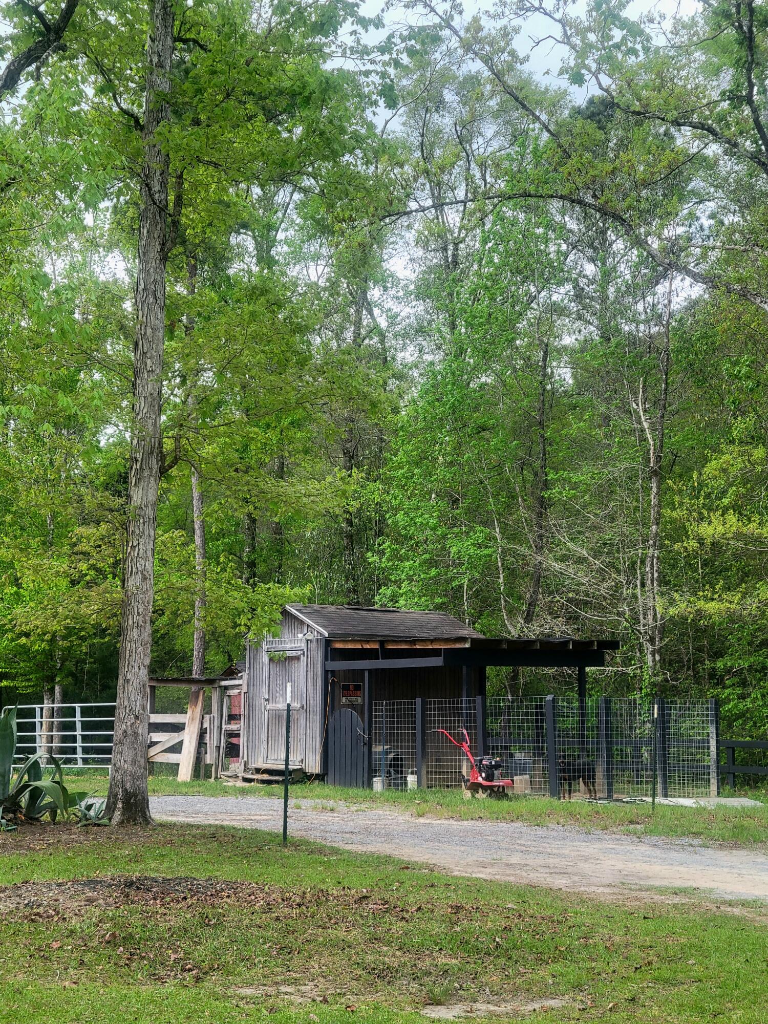 1508 Crooked Creek Road Ponce de Leon, FL 32455 - Photo 37 of 62 a front view of a house with a yard
