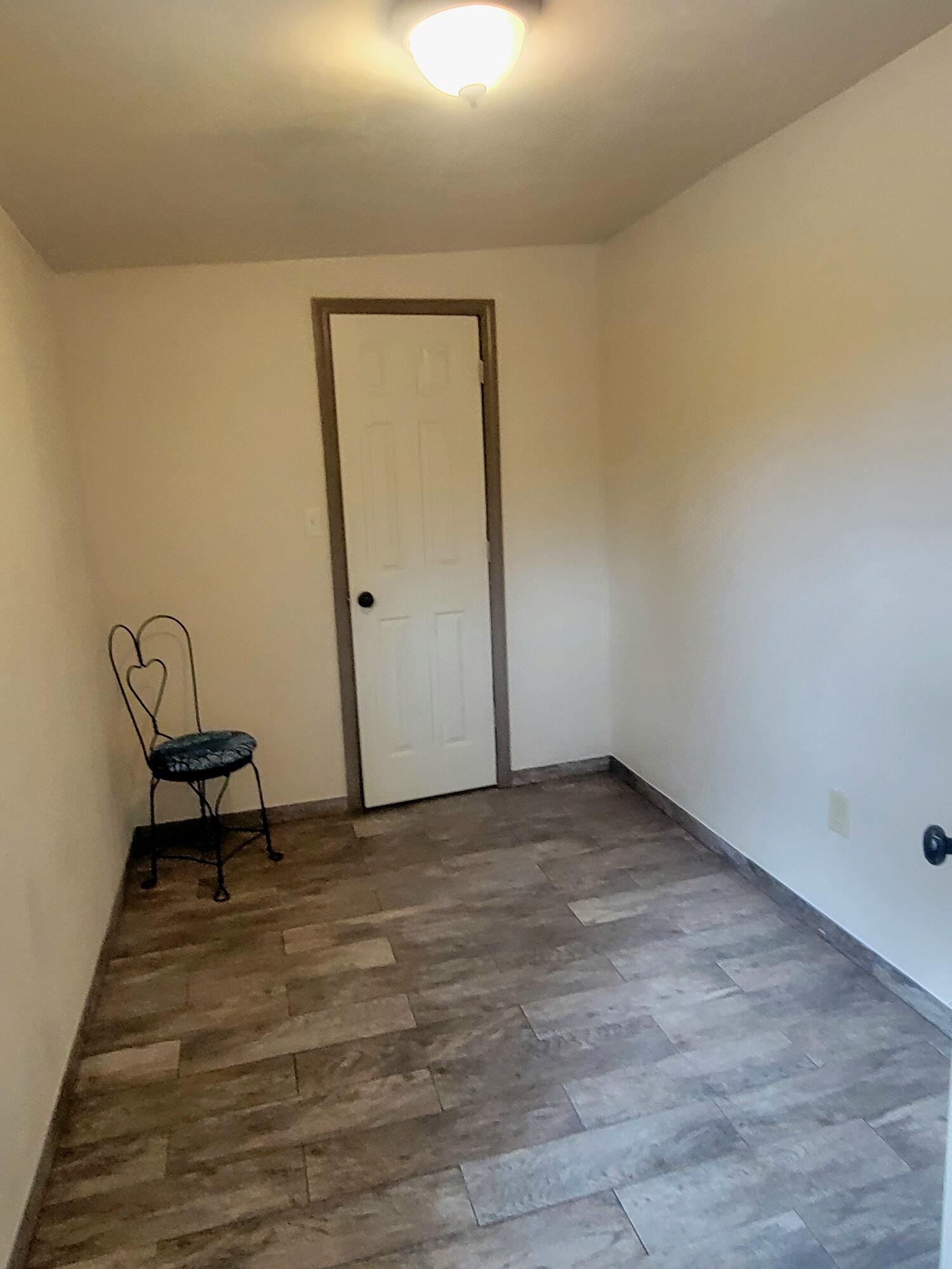 1508 Crooked Creek Road Ponce de Leon, FL 32455 - Photo 44 of 64 a view of a room with a bench and bench