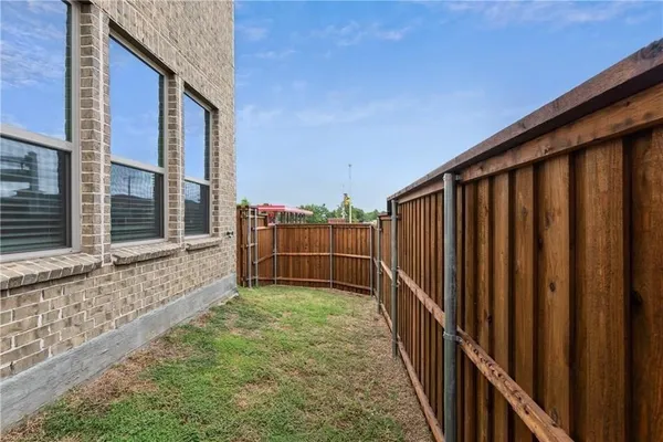 $2,799 | 2900 Galveston Street, Plano, TX 75075