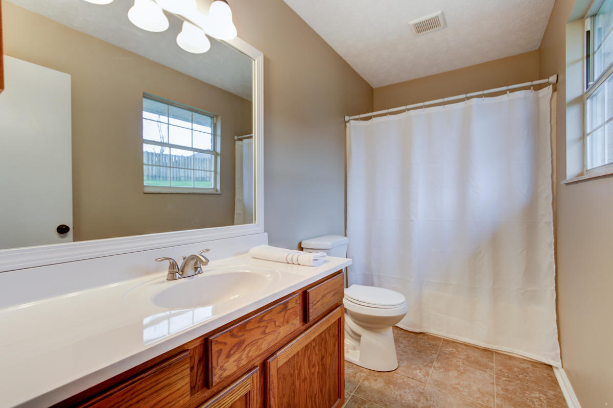5014 Stewart Ridge Road Knoxville, TN 37938 - Photo 15 of 23 Master Bath