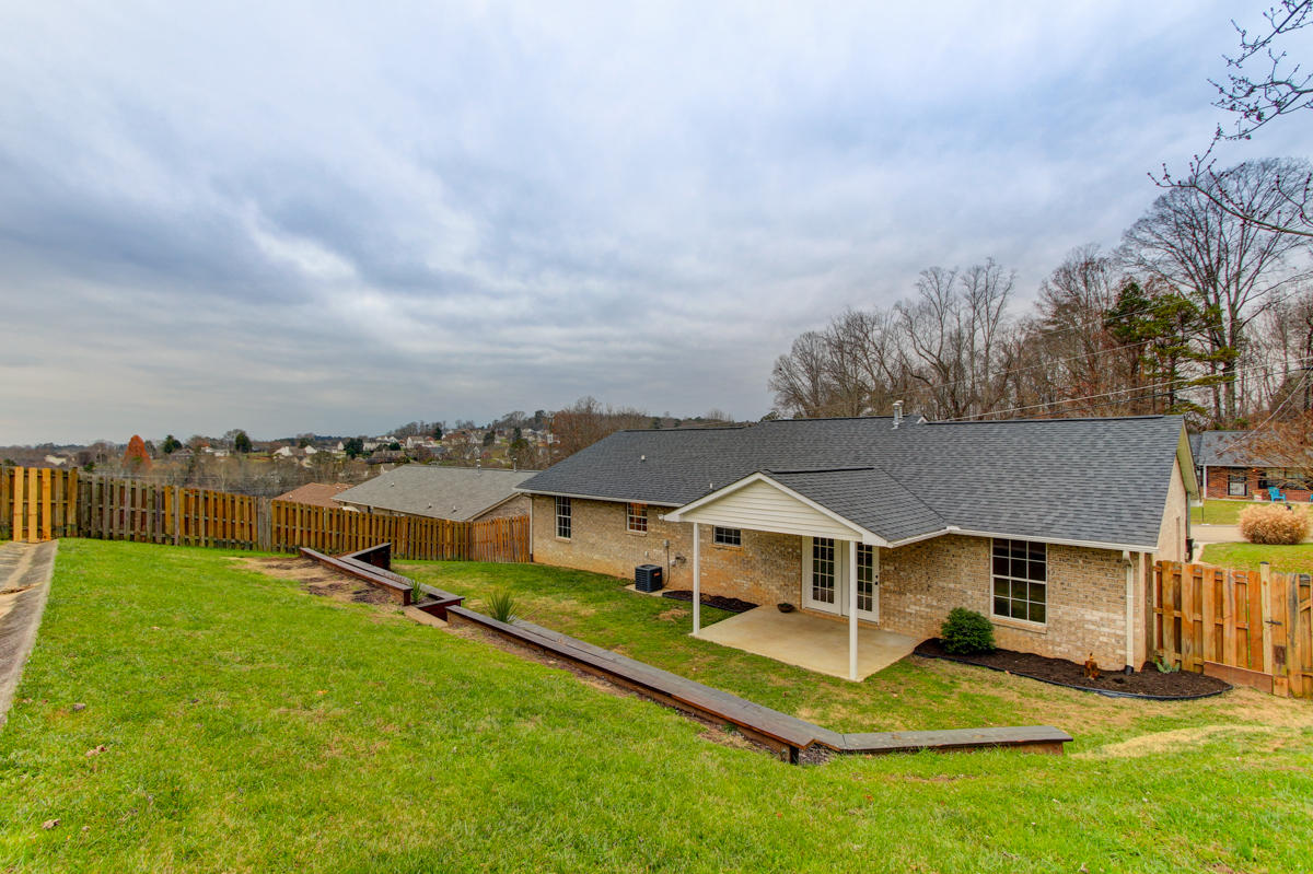 5014 Stewart Ridge Road Knoxville, TN 37938 - Photo 21 of 23 Rear View