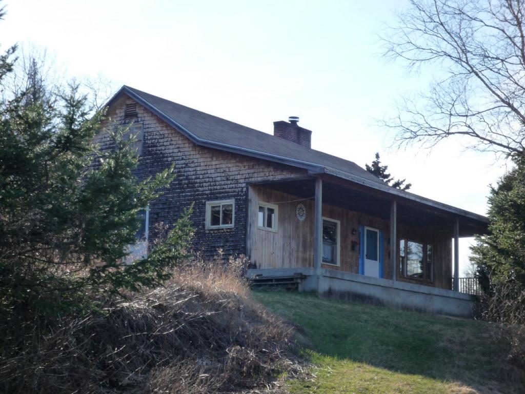 372 Turnpike Road Jefferson, NH 03583 - Photo 1 of 15