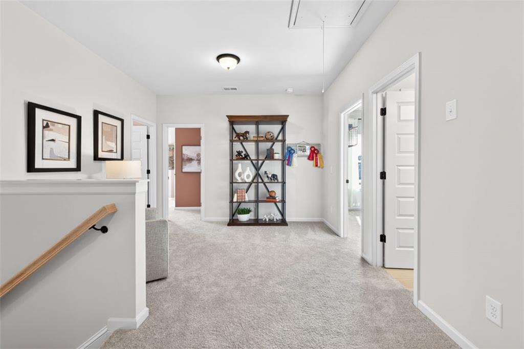 30 North Hvn Drive Rome, GA 30165 - Photo 20 of 38 a view of a livingroom with walk in closet and a window