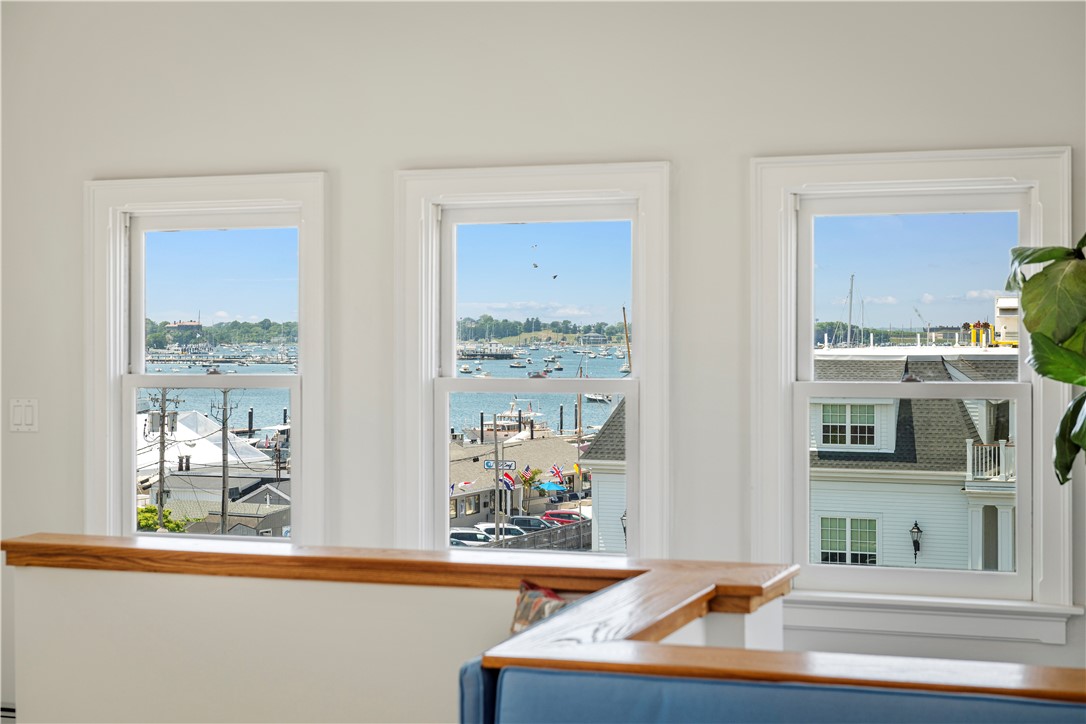 433 Thames Street, Unit E Newport, RI 02840 - Photo 14 of 49