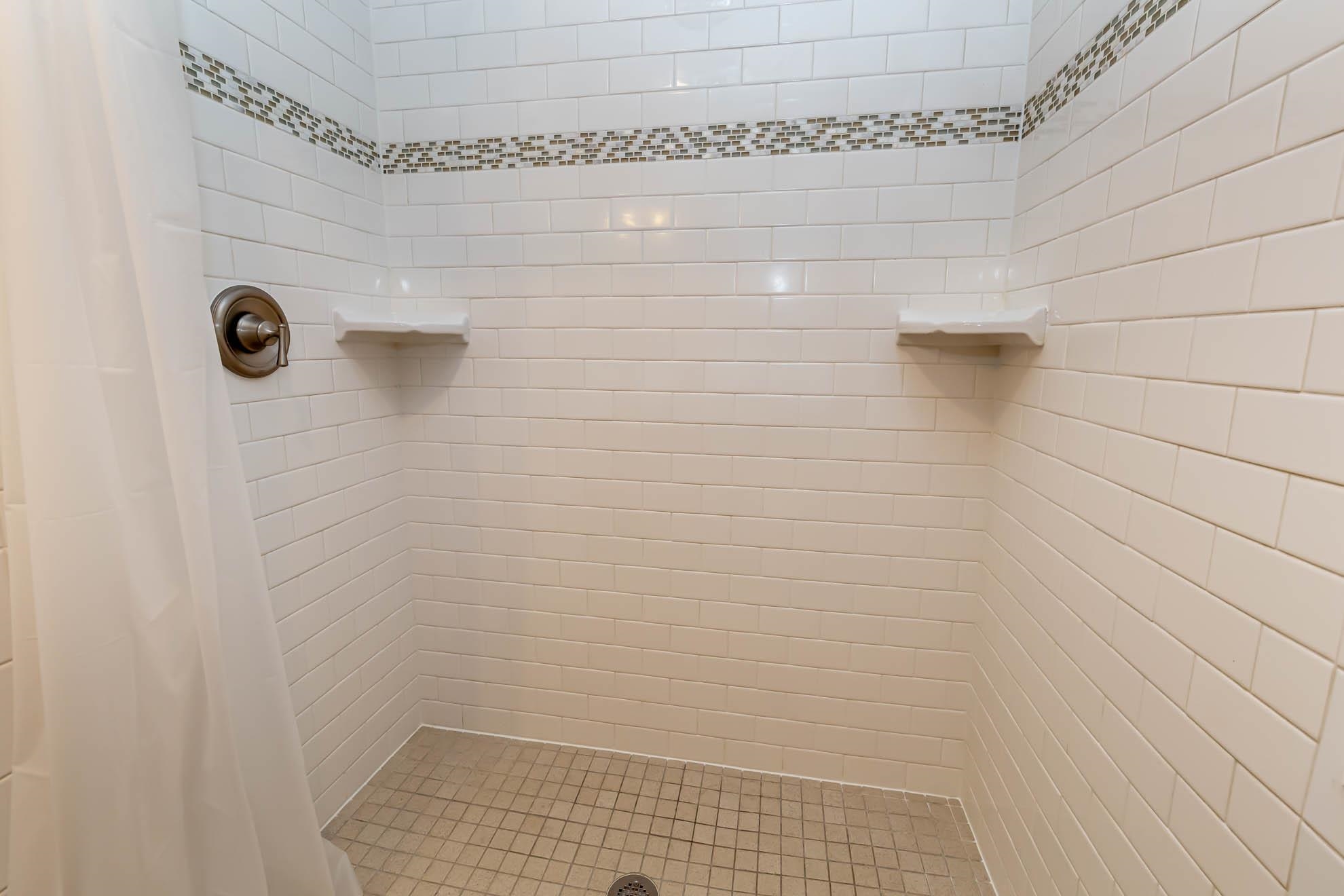 22 Goodhue Road Derry, NH 03038 - Photo 22 of 39