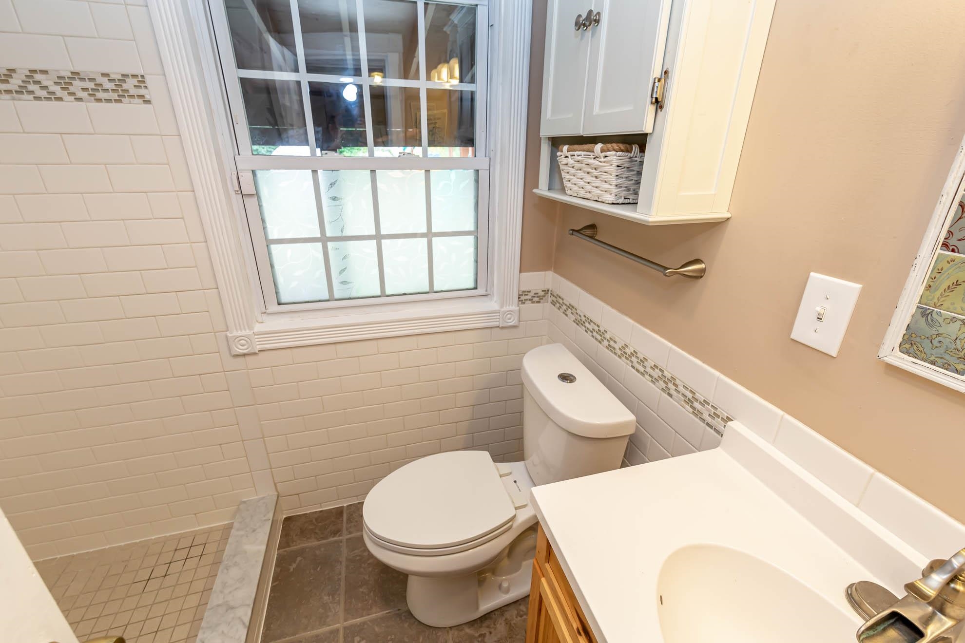 22 Goodhue Road Derry, NH 03038 - Photo 23 of 39