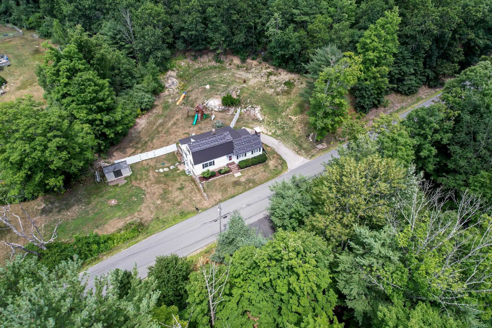 22 Goodhue Road Derry, NH 03038 - Photo 34 of 39